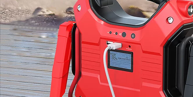 JS78F-heavy-duty-jump-starter-jumping
